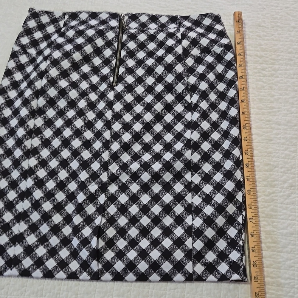Michael Kors Black and White Checkered Pencil Skirt Ladies Size 12 Never Worn - Picture 5 of 10